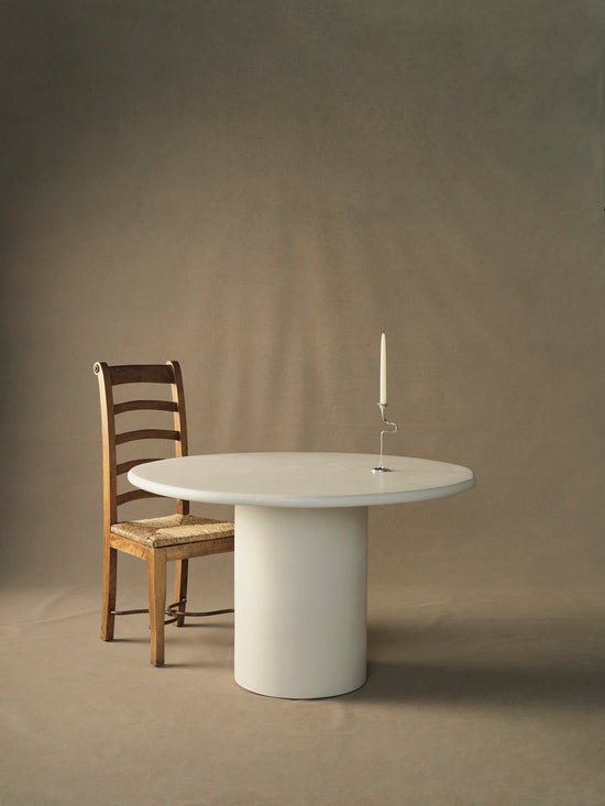 Giro Round Dining Table
